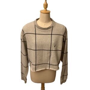 NAUTICA, crop top with frayed edge. Size Medium‎